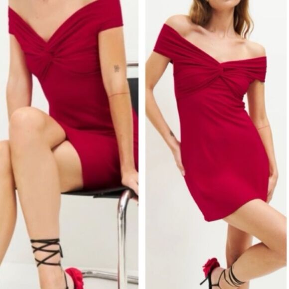 REFORMATION Vida Knit Dress - Cherry - Picture 1 of 8